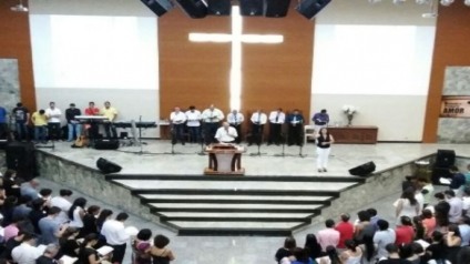 Igreja realizou evento fúnebre e fez orações por vítimas - Reprodução