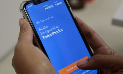 Mães chefes de família continuam podendo sacar o dobro, que será de R$ 600 - Arquivo/JP