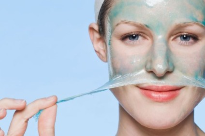 Descubra qual é a melhor hora do dia para usar máscara facial