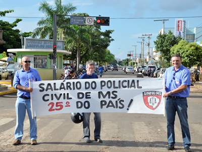 Protesto da classe realizado em Três Lagoas no começo de abril -