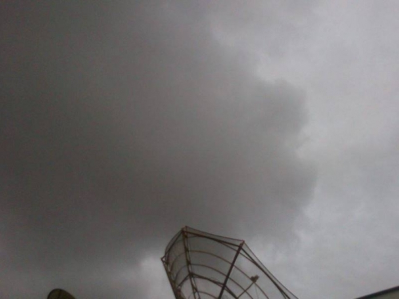 Previsão de tempo nublado e com chuva fraca o dia todo - Arquivo/JP