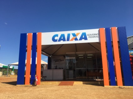 No stand da Caixa os produtores rurais podem tirar dúvidas e ter auxílio financeiro - Ingrid/CBN
