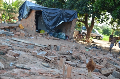 Crianças estavam na casa na hora do desabamento -