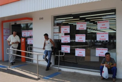 Greve dos bancários durou nove dias - Greve dos bancários durou nove dias -