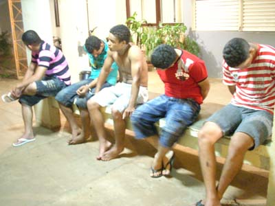 Ao todo, cinco pessoas foram presas acusadas do roubo ao restaurante -