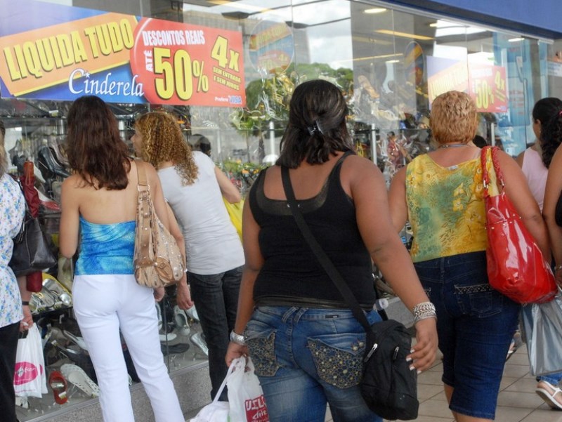 Com o horário estendido a partir de hoje, comerciantes esperam alavancar vendas - Arquivo/JP