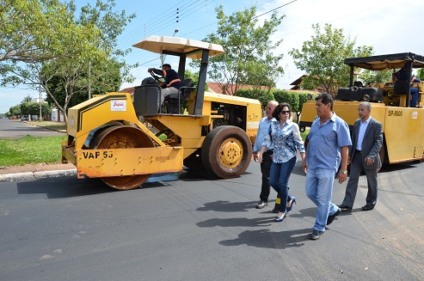 Márcia Moura e secretários vistoriam obras executadas na avenida Eloy Chaves - Divulgação/Secom