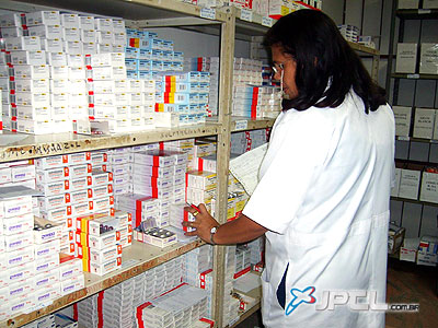 TAC prevê que até fim de 2012, todas as farmácias públicas deverão estar regularizadas -
