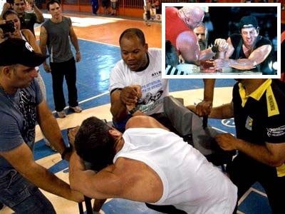 Três-lagoense afirmou que se sentiu no filme Falcão, de Stallone (foto menor), durante o mundial -