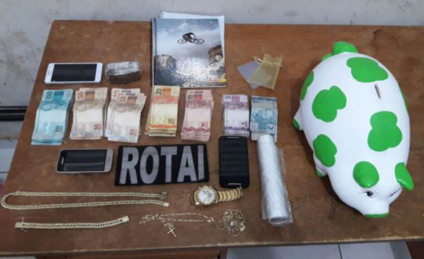 Mais de R$ 12 mil foram encontrados na casa do suspeito - Divulgação/Assessoria Mais de R$ 12 mil foram encontrados na casa do suspeito - Divulgação/Assessoria