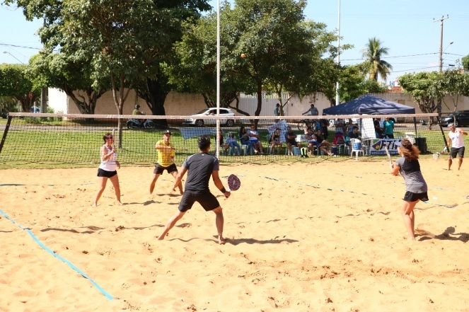 Entre as modalidades estão: rúgbi, futvôlei, zumba, vôlei de praia, torneio de acrobacias de pipas, futebol, vôlei de praia e beach tennis, entre outras - Divulgação/Sejuvel