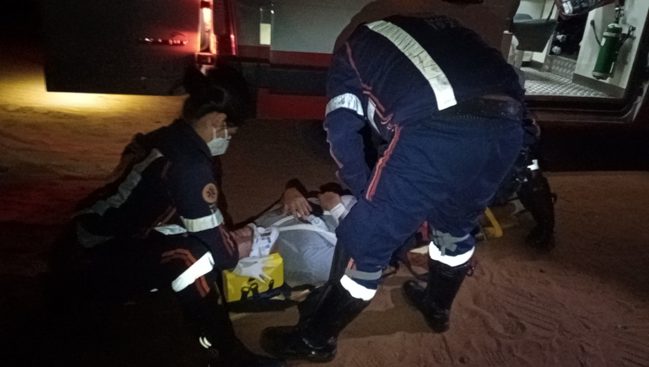 Motociclista é atingido por outra moto e toubado - Alfredo Neto/JPnews