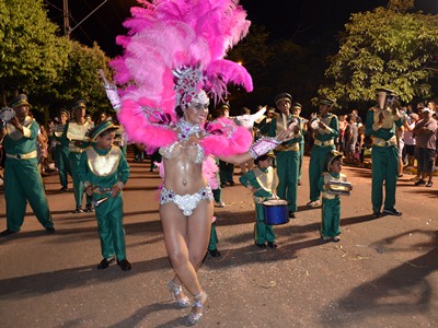 Escola obteve 713,31 pontos dos jurados e sagrou-se campeã do Carnaval 2013 -