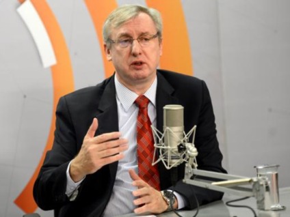 O ministro da Ciência, Tecnologia e Inovação, Celso Pansera, fala sobre a popularização da ciência e a sanção do Marco Legal da Ciência e Tecnologia durante o programa Bom Dia, Ministro - Elza Fiúza/Agência Brasil
