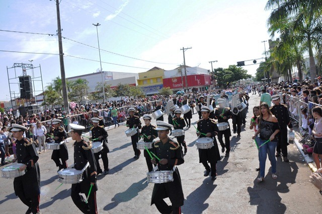 Desfile vai acontecer na avenida Antônio Trajano a partir das 8 horas  - Arquivo