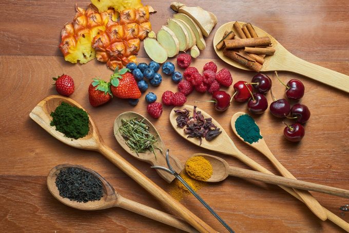 Detox: ingredientes que diminuem o inchaço e eliminam toxinas Detox: ingredientes que diminuem o inchaço e eliminam toxinas