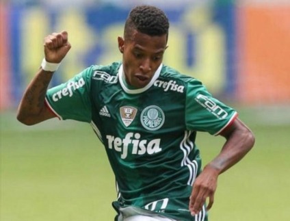 Tchê Tchê deverá ser titular no jogo de quinta-feira - Reprodução/Internet