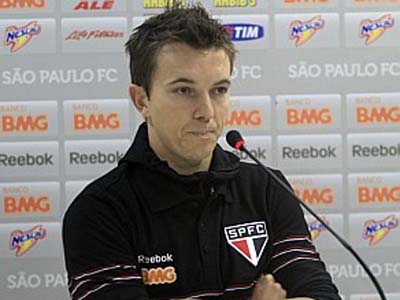 Vínculo de Dagoberto com o São Paulo termina em abril - Vínculo de Dagoberto com o São Paulo termina em abril -