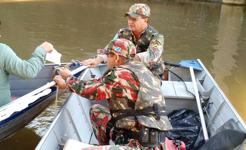 Todos os pescadores, em qualquer período, inclusive, os que vão praticar o pesque e solte, precisam tirar suas licenças de pesca - Divulgação/PMA
