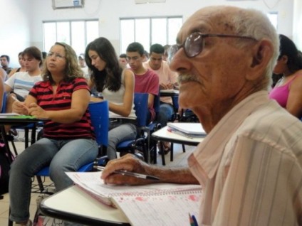 Aposentado de 86 anos é calouro em curso de matemática da UFMS -