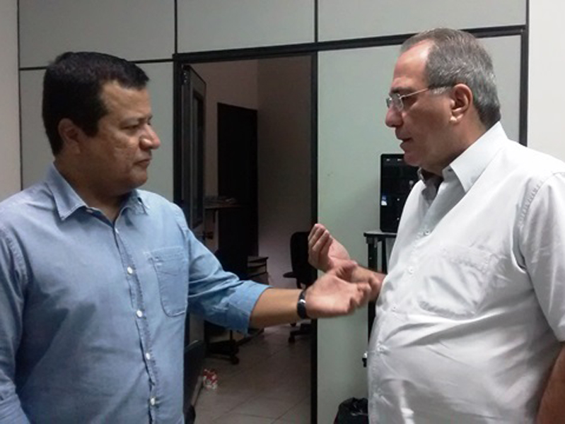 Deputado foi recepcionado pelo diretor geral do grupo, Rosário Congro Neto - Ana Cristina Santos/JP