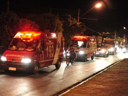os presentes realizaram homenagem percorrendo uma das principais avenidas da cidade para cortejo fúnebre -