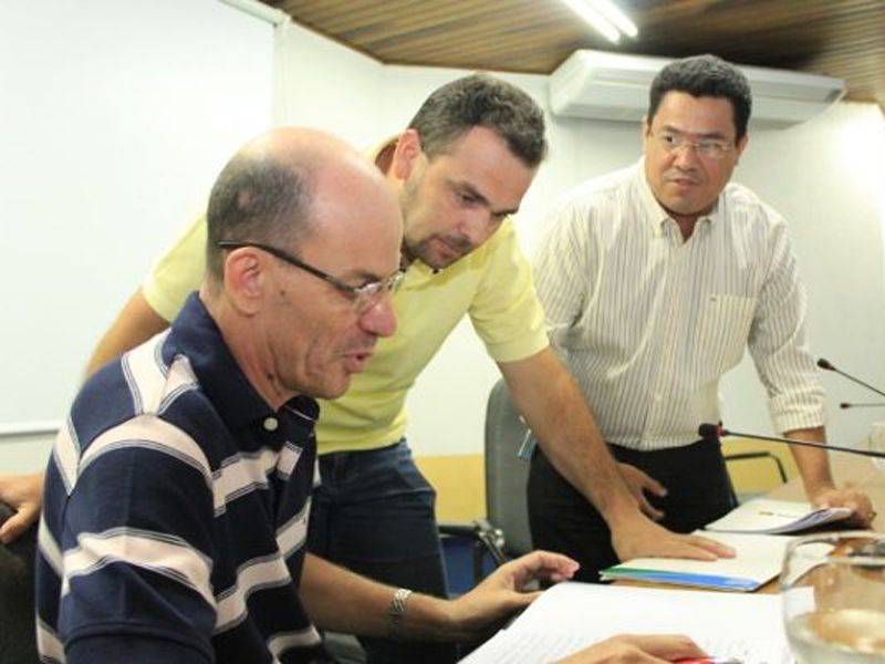 Sergio Barbosa, Juvenal Neto e Douglas Figueiredo	 - Edson Ribeiro 