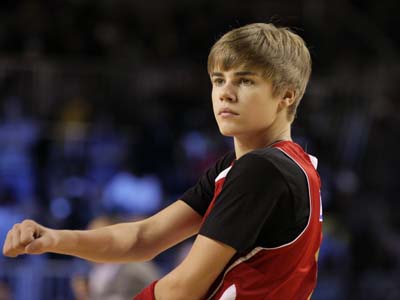 Recentemente surgiu a informação de que Bieber pode se apresentar também na edição 2011 do Criança Esperança, programa da Globo -
