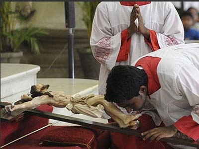 Para os cristãos, a Páscoa é a passagem de Jesus Cristo da morte para a vida: a Ressurreição - Para os cristãos, a Páscoa é a passagem de Jesus Cristo da morte para a vida: a Ressurreição -