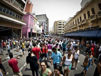 Expectativa de vida para brasileiros nascidos em 2014, divulgada no ano passado, era de 75,2 anos - Marcelo Camargo/Agência Brasil