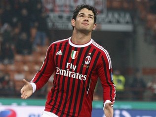 Pato confirmou que ficará no Milan -