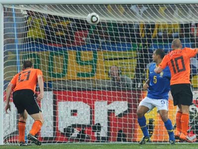 Essa bola tirou o Brasil da Copa -