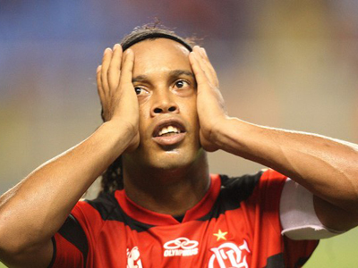Ronaldinho Gaúcho está na lista de pré-convocados aos Jogos - Ronaldinho Gaúcho está na lista de pré-convocados aos Jogos -
