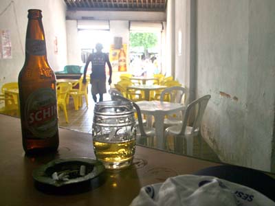 Projeto da Lei Seca visa a restrição da venda de bebida alcoólica -