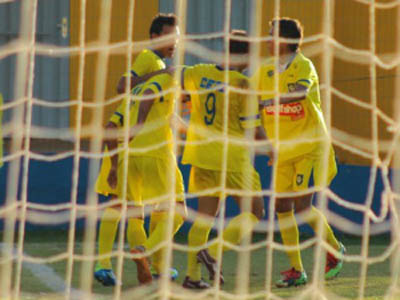 Com goleada, Cene chega aos seis pontos no Estadual -