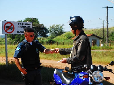Policiais militares intensificaram as ações no trânsito -