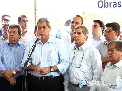 Governador André Puccinelli liberou recursos de R$ 700 mil para obras de recapeamento -