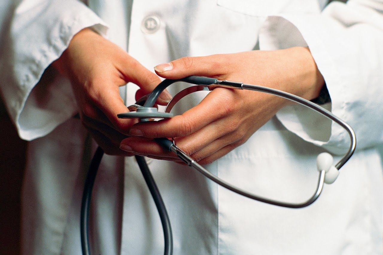 Editais sempre abrem chamadas primeiramente para médicos com registro no Brasil - Divulgação Editais sempre abrem chamadas primeiramente para médicos com registro no Brasil - Divulgação