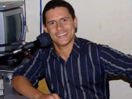 Ailton, que era carinhosamente chamado de “Verdinho”, atuava como locutor na Rádio Vale Azul FM - Evaldo Sérgio/Folha do Conesul