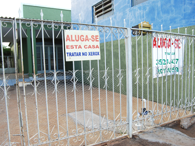 Mesmo a oferta sendo maior que a demanda, os preços continuam altos - Mesmo a oferta sendo maior que a demanda, os preços continuam altos -