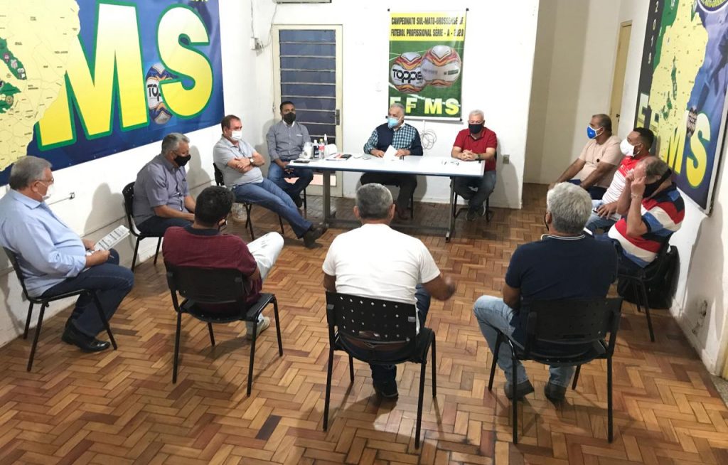 Reabertura de inscrições de atletas e maior número de substituições estão entre as alterações acordadas entre os clubes e a FFMS - Foto: Reprodução FFMS