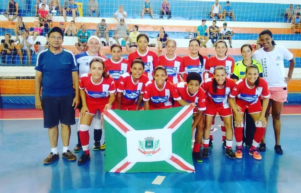 Paranaíba foi a vice-campeã do campeonato feminino de futsal “Copa das Copas”, realizado em Aparecida do Taboado - Arquivo Pessoal