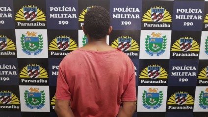Jovem também foi preso por descumprir ordem de medida protetiva - 13º BPM Paranaíba/Reprodução