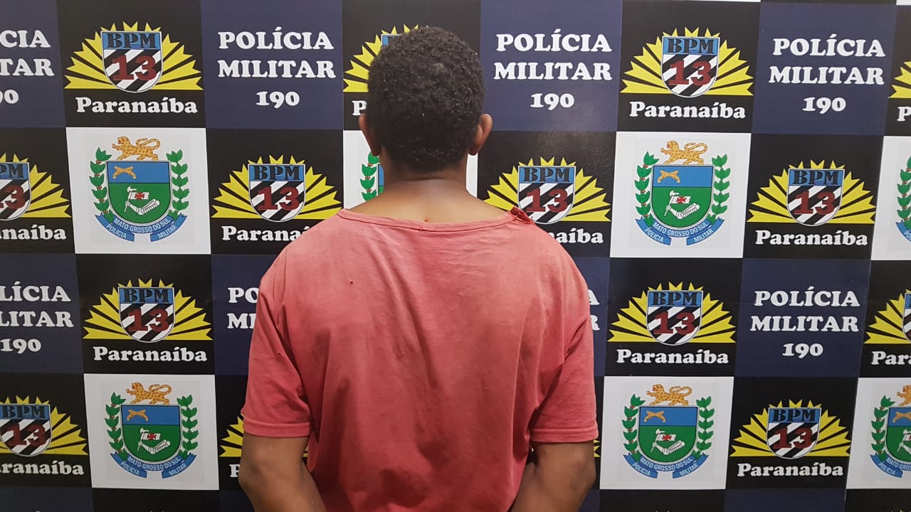 Jovem também foi preso por descumprir ordem de medida protetiva - 13º BPM Paranaíba/Reprodução