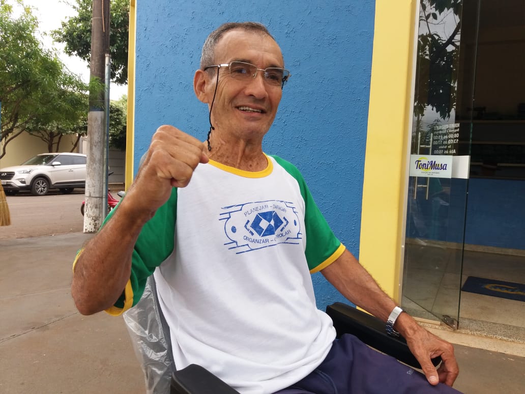 Impossibilitado de pedalar, Antônio hoje pratica natação - Alex Santos