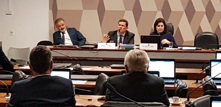 ‘Se tiver irregularidade da minha parte, eu saio’, diz Sergio Moro ‘Se tiver irregularidade da minha parte, eu saio’, diz Sergio Moro