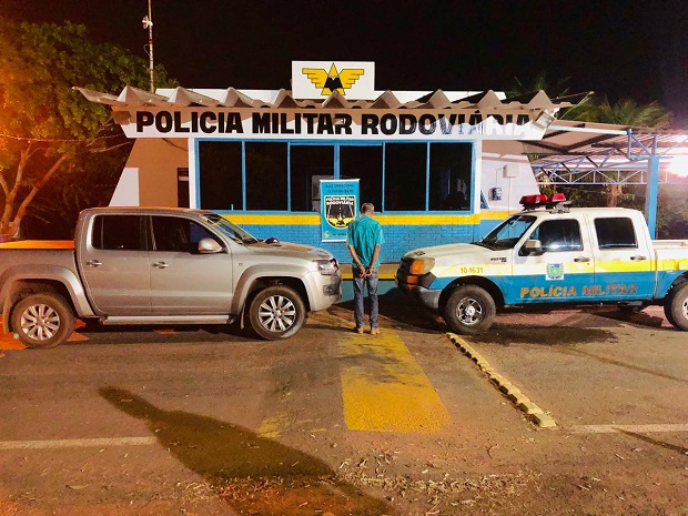 Placas de identificação do veículo foi adulterada - PRE/Paranaíba