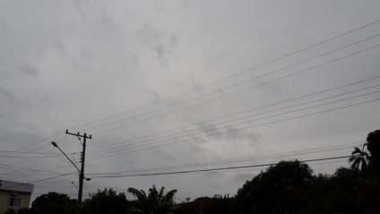 A previsão do Inmet para o dia é de chuva em pontos isolados - Talita Matsushita