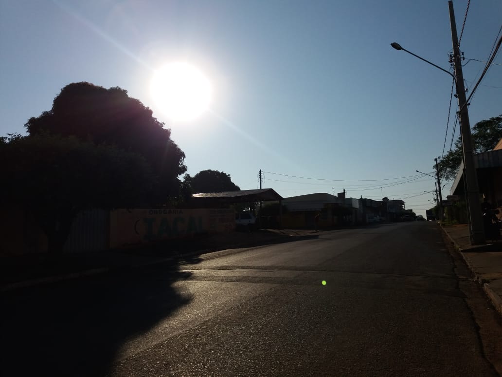 A temperatura máxima em Paranaíba pode chegar a 32º, com pico de calor às 14h - Alex Santos