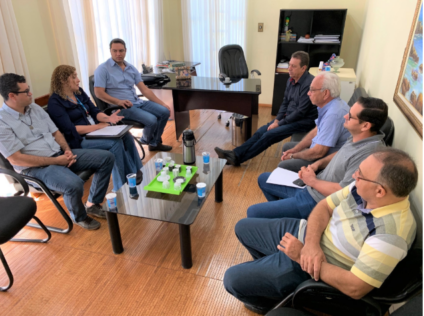 Direção solicitou apoio junto a câmara para a criação de uma rede de apoio a universidade - UFMS/CPAR Direção solicitou apoio junto a câmara para a criação de uma rede de apoio a universidade - UFMS/CPAR